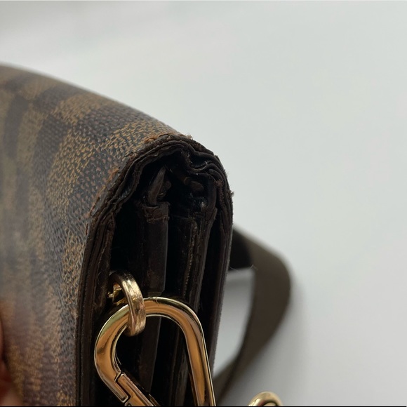 Louis Vuitton Tresor 90s Daimier Ebene Belt Bag - Picture 11 of 12